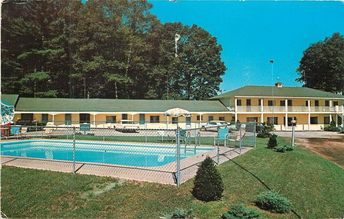 The Cottage Motel and Restaurant - Old Postcard Photo